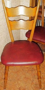 4 z.g.n. eetkamer stoelen - 1
