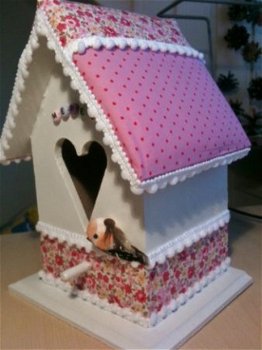 Vogelhuisje voor de babykamer met roze bloempje - 1
