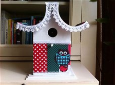 Vogelhuisje voor de babykamer met uiltje