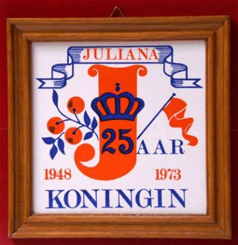 Tegel Juliana 25 Jaar Koningin 1948-1973 (oranje/blauw) - 1