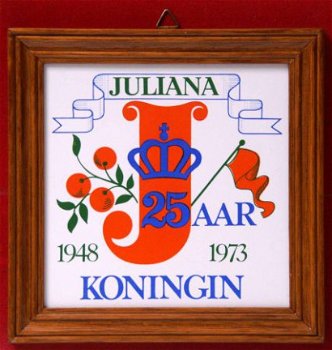 Tegel Juliana 25 Jaar Koningin 1948-1973 (oranje/groen/blauw - 1