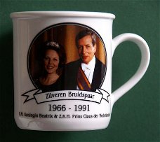 Mok Zilveren bruidspaar 1966-1991 Beatrix & Claus