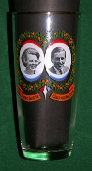 Glas h.k.h. Prinses Beatrix & Claus von Amsberg (huwelijk) - 1