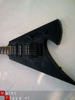 BLACK WAVE super coole metal guitar - 1