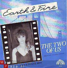 VINYLSINGLE * EARTH & FIRE *  THE TWO OF US (SINGLE REMIX)