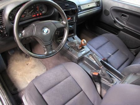 Bmw 318 tds voor demontage sloopauto inkoop Den haag - 1