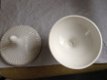 Sierschaal met deksel van wit aardewerk - 2 - Thumbnail