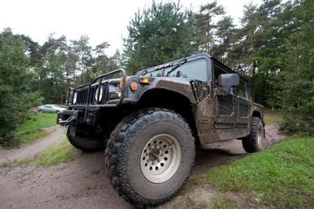 Zelf (off-road) rijden in een Hummer H1, H2 of Humvee - 1