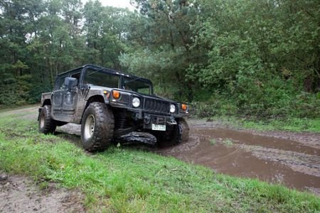 Zelf (off-road) rijden in een Hummer H1, H2 of Humvee - 1