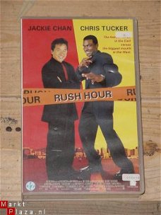 VHS-titel; RUSH HOUR met Jackie Chan & Chris Tucker.