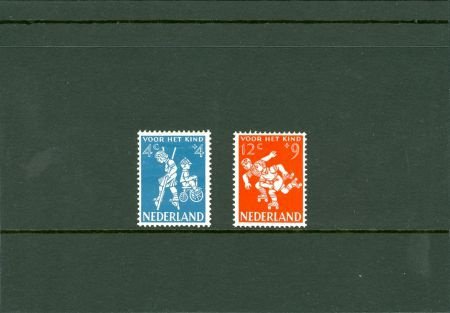 NVPH 715 en 718 Kinderzegels 1958 - 1