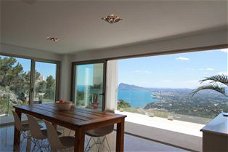 Luxe moderne villa spectaculair zeezicht in Altea Hills
