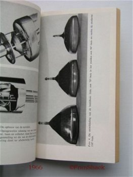 [1966] prisma Nr.1091, Radio- en Televisietechniek, Spectrum #2 - 4