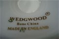 wedgwood vaasje 9 cm bone china decor met pauw - 1 - Thumbnail