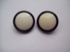 vintage oorknoppen wit met zwarte rand oorbellen klem clips