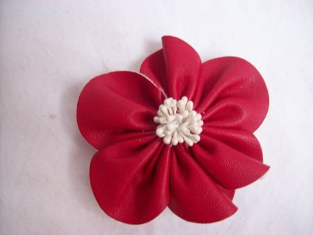 bloem corsage broche leer rood met klem en speld - 1