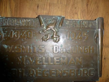 Bronzen plaquette Nederlandse Reisvereniging 1940-1945 - 1