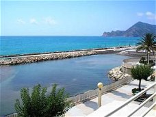 Modern appartement direct aan het strand van Altea, Costa Bl