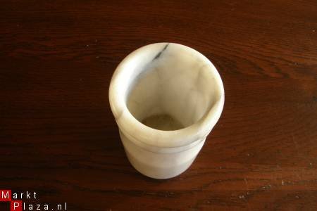 Mooi gemarmerd Onyx vaasje. - Afbeelding 3