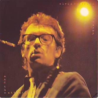 VINYLSINGLE * ELVIS COSTELLO * OLIVERS ARMY * GREAT BRITAIN - 1