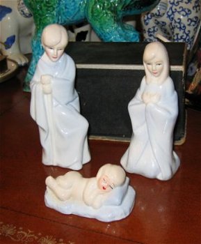 Beeldengroepje Lladro style geboorte Jezus - 1