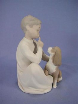 Lladro boy with dog matte finish. - 1