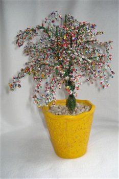 Handgemaakt kralenboompje in vrolijke pot hoogte 28 cm - 1