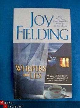 Whispers and lies - Joy Fielding ( Engelstalig) - 1