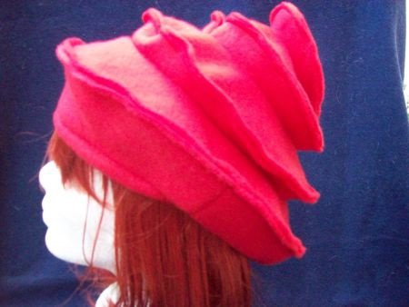 hippe hoed rood torentje red hat pet baret in grijs en paars - 3