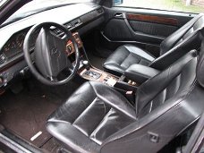 Mercedes 300 coupe turbo diesel voor onderdelen sloopauto