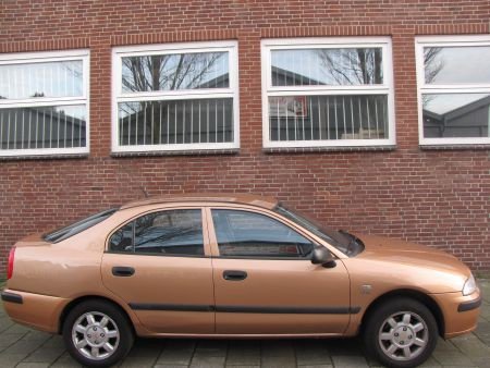 MITSUBISHI compleet voor demontage sloopauto inkoop Den haag - 1