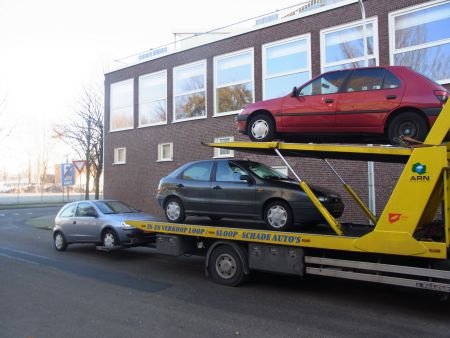 Ford Ka alle onderdelen aanwezig sloopauto inkoop Den haag - 1