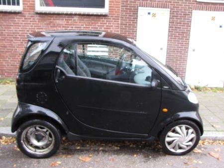 Sloopauto inkoop Den haag 4x Smart zwart voor demontage - 1