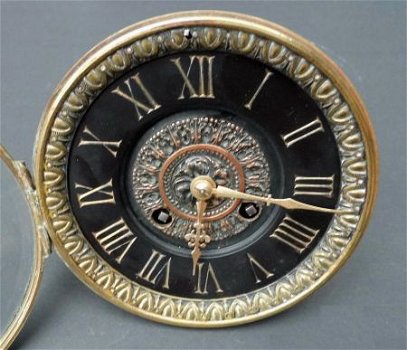 === Pendule uurwerk = zaagslagwerk / gongslag = oud =22553 - 1