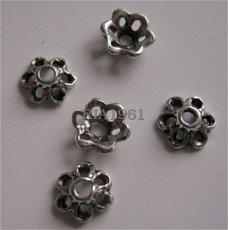tibetaans zilver:bead caps 09 - 6x6 mm:50 voor 0,75