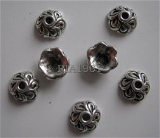 tibetaans zilver:bead caps 30 : 7x7 mm:10 voor 0,75