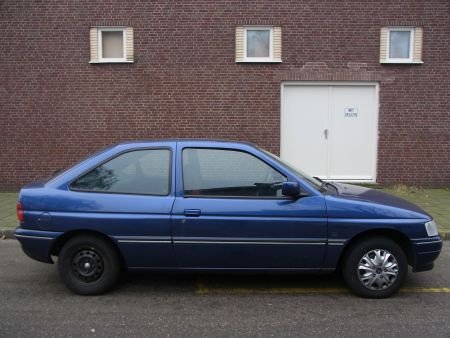 Sloopauto inkoop Den haag Ford escort voor onderdelen - 1