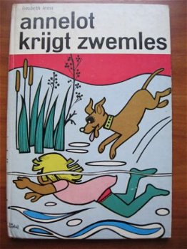 Annelot krijgt zwemles - Liesbeth Lems - 1