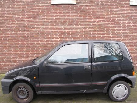 Sloopauto inkoop Den haag fiat cinquecento Zwart - 1