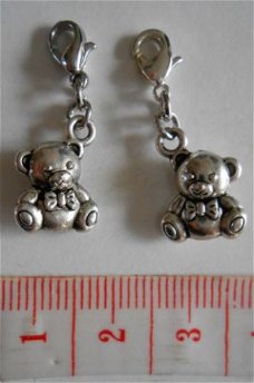 Charm beertje lief 15 x 11 mm.