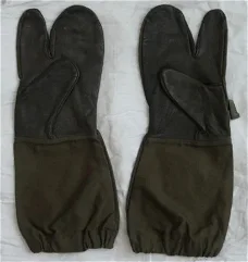 Handschoenen / Overwanten, Gevechts, Koninklijke Landmacht, maat: 10, 1982.(Nr.1)