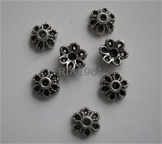 tibetaans zilver:bead caps 17 - 6 mm:10 voor 0,50