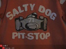 Salty Dog zwart grijze broek en oranje trui met race auto 92