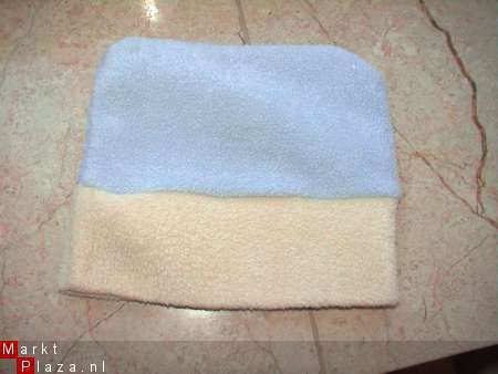 Peter Rabbit fleece babymutsje maat 39 - 1