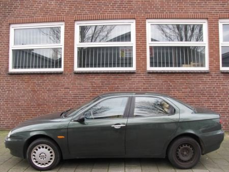 Plaatwerk Alfa Romeo 156 Sloopauto inkoop Den haag - 1