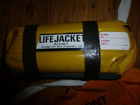 Eng. Lifejacket RAF - 2