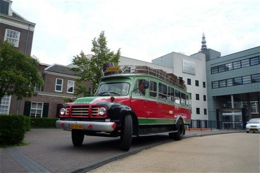 Trouwauto verhuur en trouwvervoer oldtimerbussen - 3