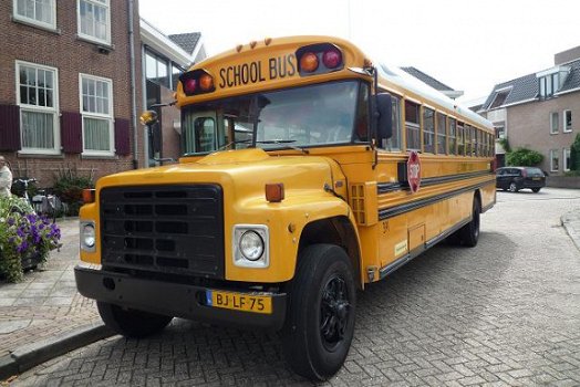 Trouwauto verhuur en trouwvervoer oldtimerbussen - 6