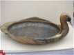 retro gevlochten schaal/mand in de vorm van een zwaan - 1 - Thumbnail