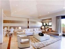 Nieuwe luxe appartementen met 40% korting te koop, Marbella